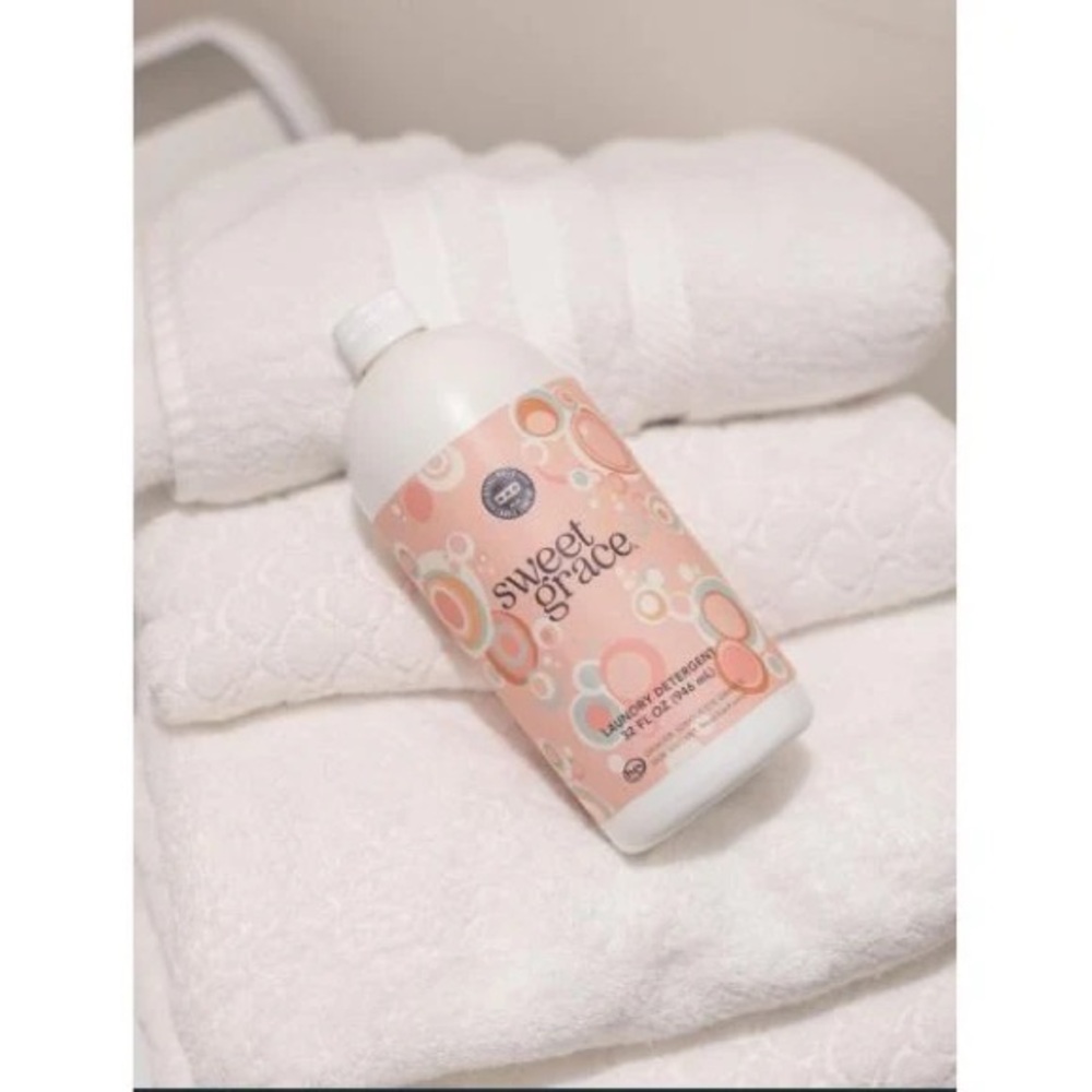 BRAND NEW WITH TAGS Sweet Grace Luxury Laundry Detergent 32 oz